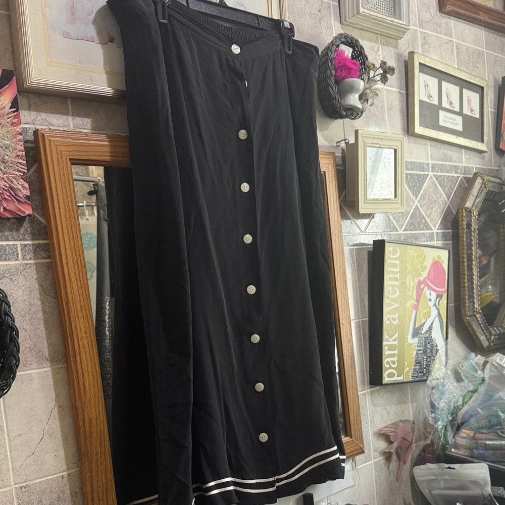 August max woman skirt
